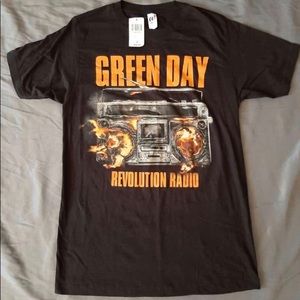 Green Day Revolution Radio Band Tee